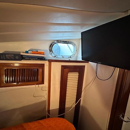 Pm Molo Trapezoidale Palermo Hotel Bagian luar foto