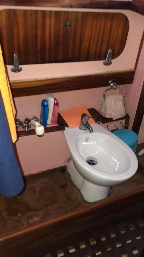 Pm Molo Trapezoidale Palermo Hotel Bagian luar foto