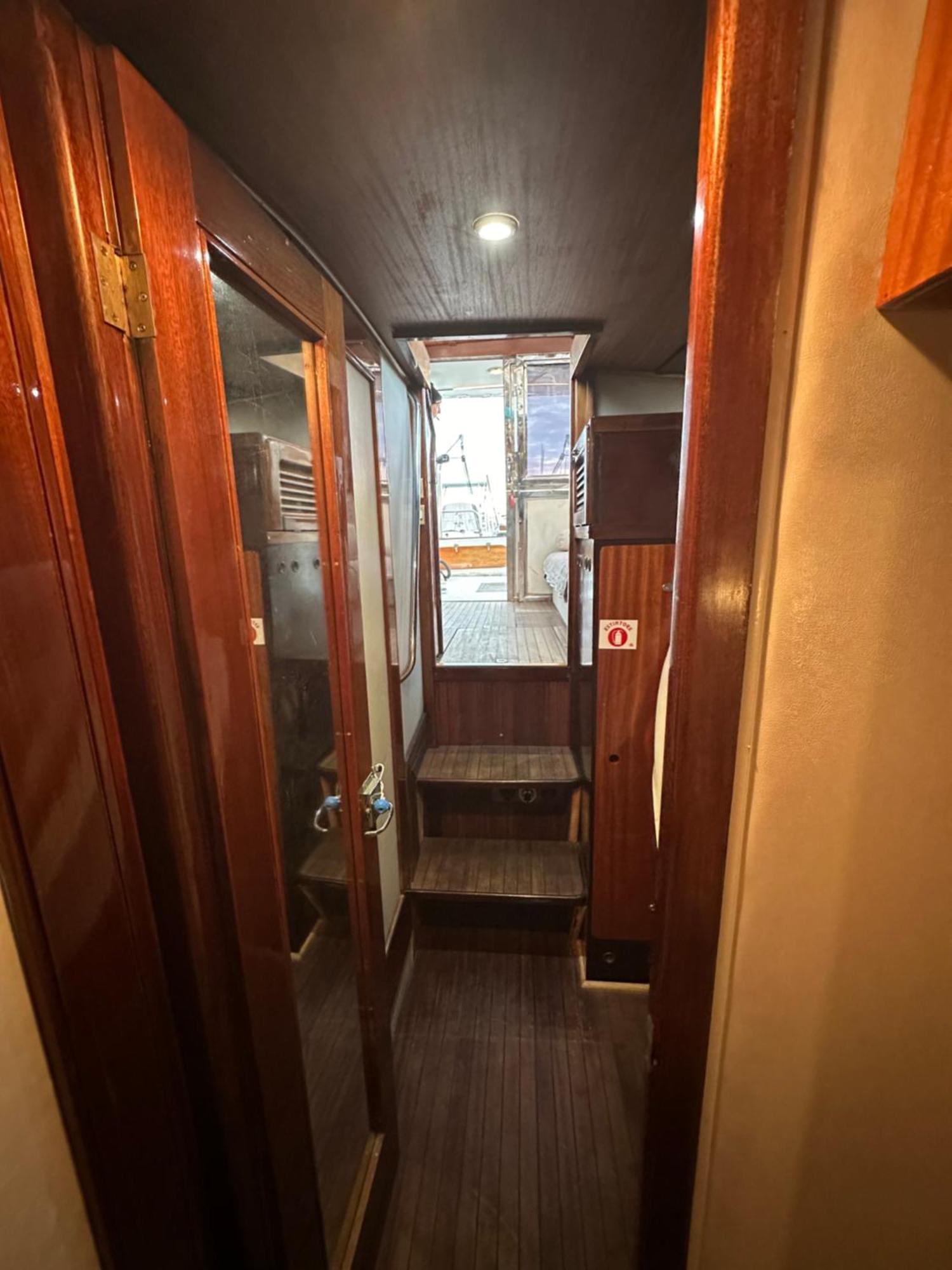 Pm Molo Trapezoidale Palermo Hotel Bagian luar foto